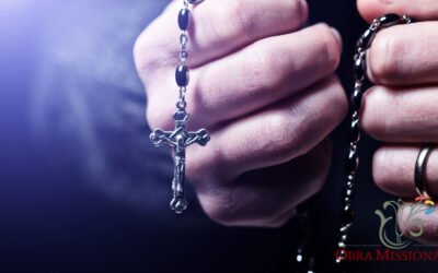 Reze e espere, peça as graças e os dons do Espírito Santo