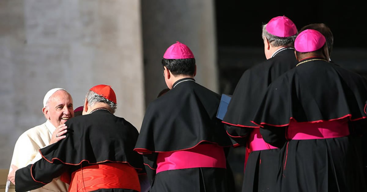 Está sendo preparado um juramento especial de fidelidade ao magistério de Francisco?