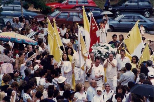 Aparição na Praça do Papa, 1997.